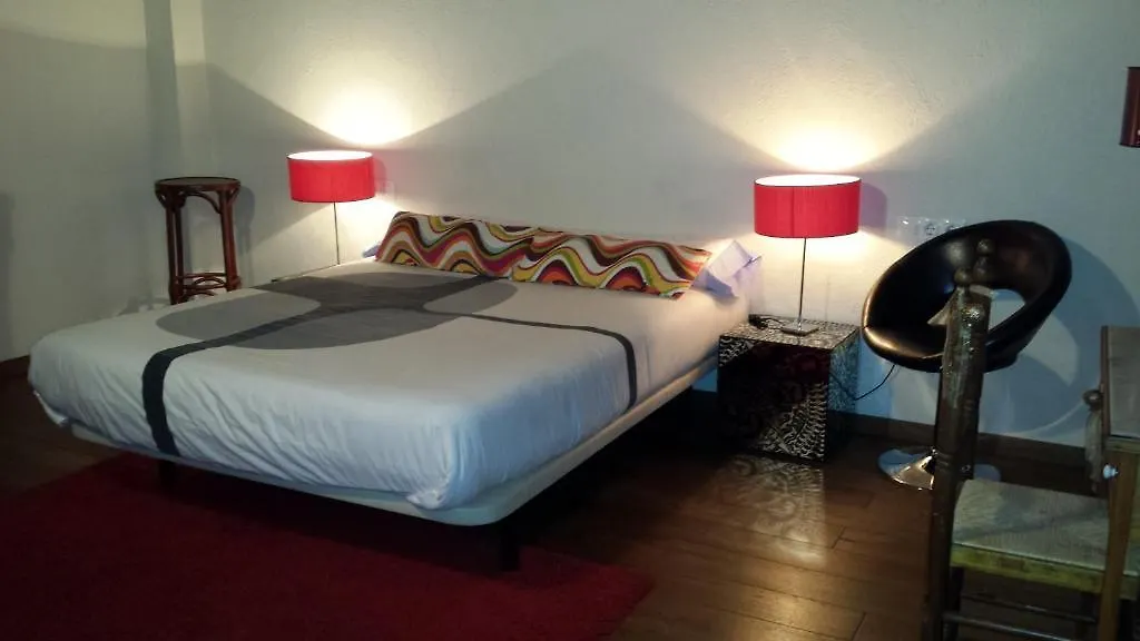 L'Argolla Hotel-Pizzeria Santa Coloma De Farners 2*,
